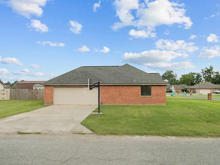 107 Fox Trot Ln — Photo 22