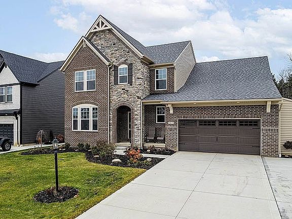 2nd image of 2803 Weeping Pine Dr