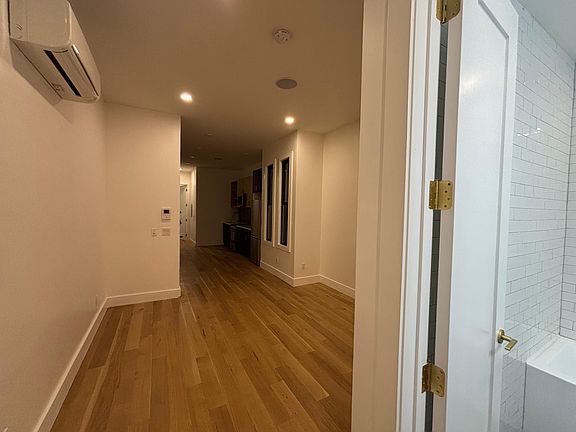 4th image of 50 Grace St #3LL
