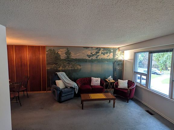 5th image of 67 Rand St