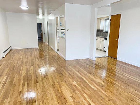 3rd image of 14430 26th Ave #2