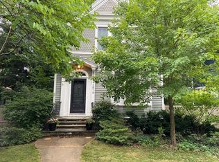 2619 Ridge Ave, Evanston, IL 60201