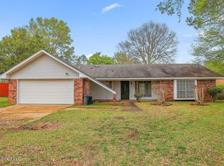 220 Meadow Ln, Jackson, MS 39212