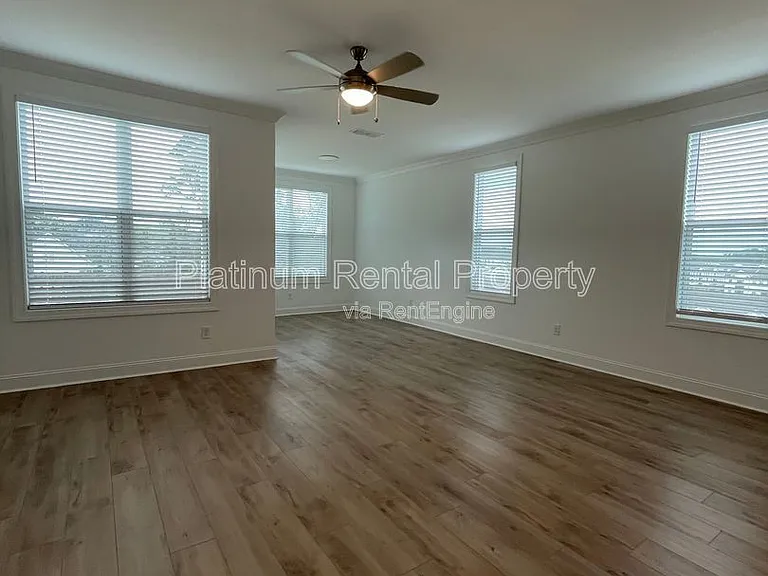 5221 Riden Ct — Photo 46