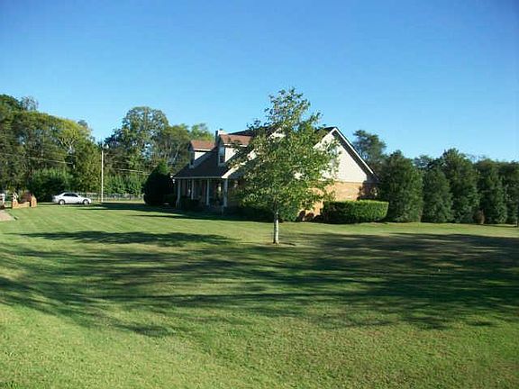 4th image of 101 Batey Ct