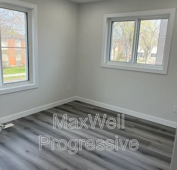10821 112th St NW #1 — Photo 6
