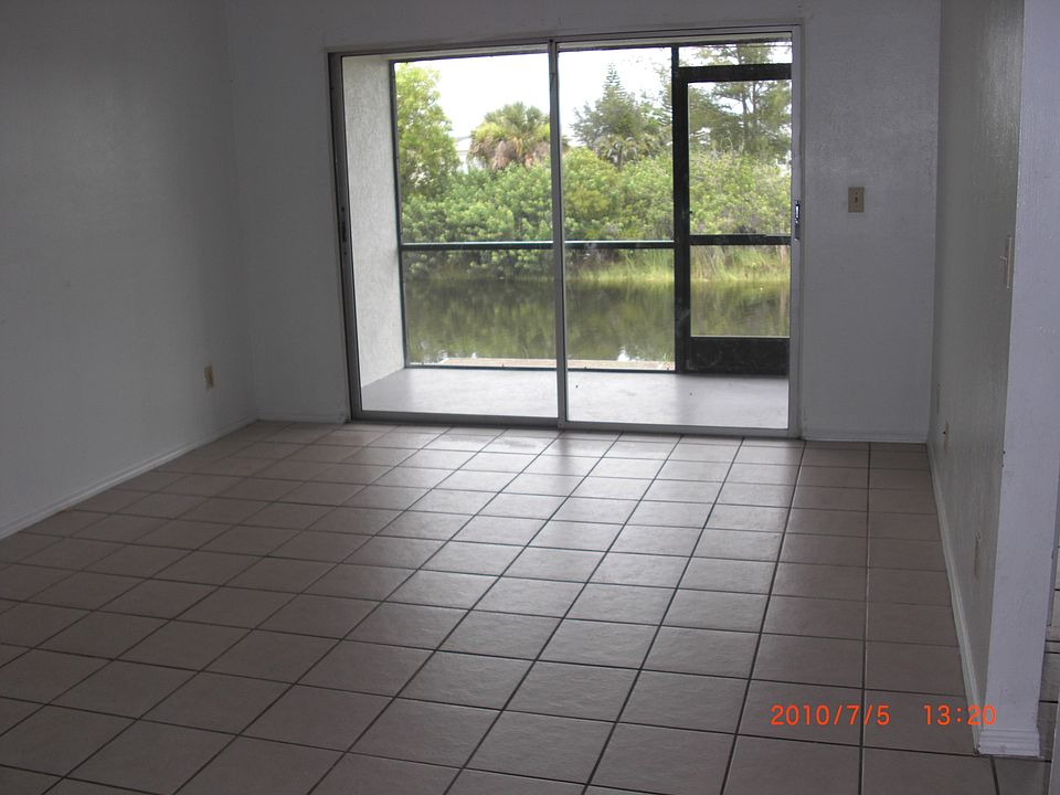 1st image of 811 Gleason Pkwy APT 4