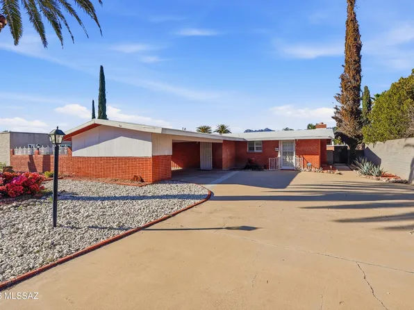 8925 E Bellevue St, Tucson, AZ 85715