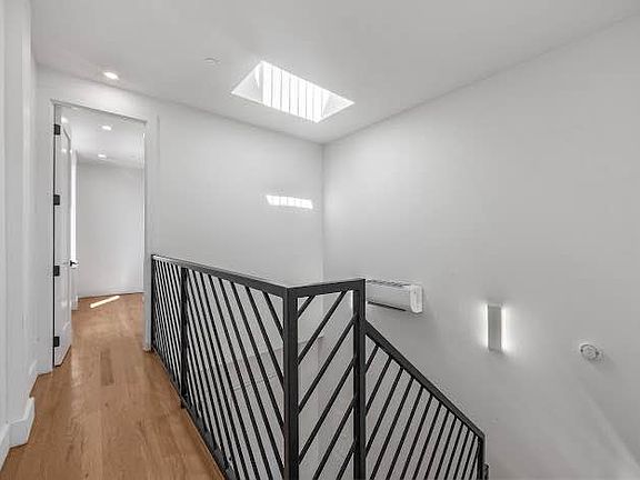 3rd image of 489 Grand St #4A