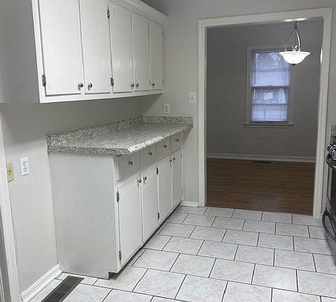 4th image of 3413 Lafayette Rd