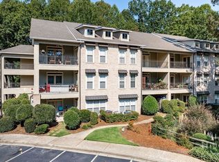 125 Woodlake Dr #207, Athens, GA 30606