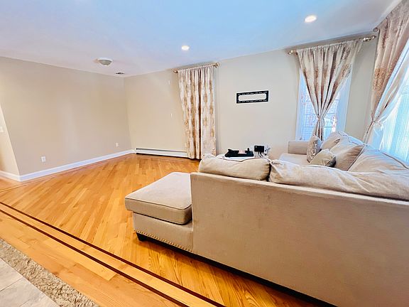 4th image of 77-28 252nd St Floor 1