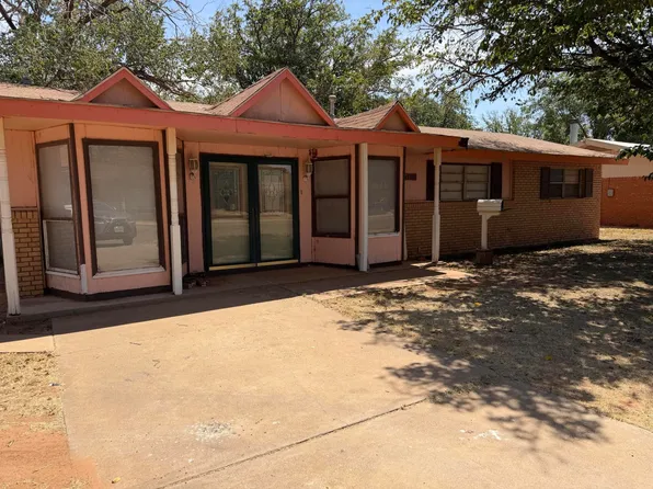 1106 S Lons St, Brownfield, TX 79316