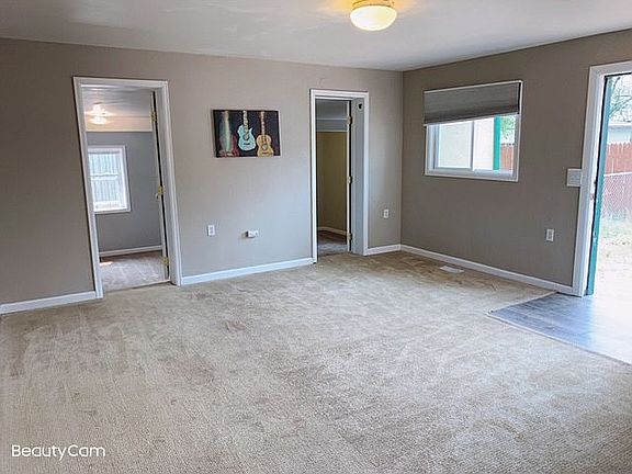 5th image of 208 E Missouri Ave