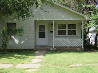 418 W 4th St, Newton, KS 67114
