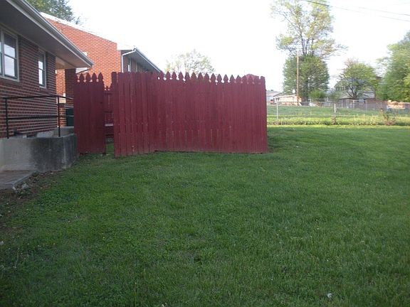 3rd image of 1651 Garstland Dr NW