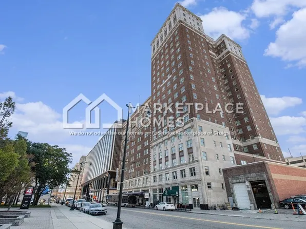 525 W Lafayette Blvd 17-apt 13E, Detroit, MI 48226