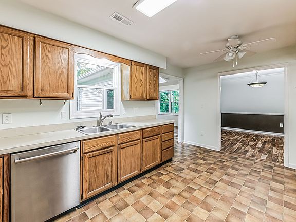 4th image of 10708 Bentwood Ct