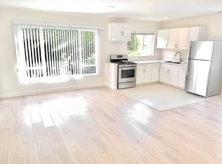360 S. Reeves Dr., Beverly Hills, CA 90212