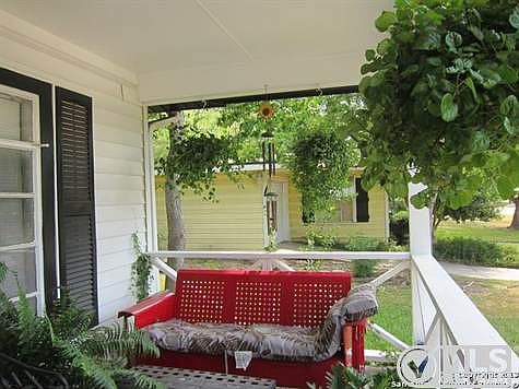 4th image of 221 Lyman Dr
