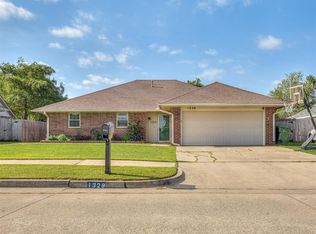 1328 Von Elm Pl, Yukon, OK 73099