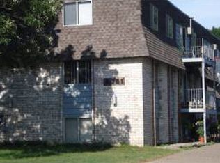 8061 Pleasant View Dr NE APT 302, Spring Lake Park, MN 55432