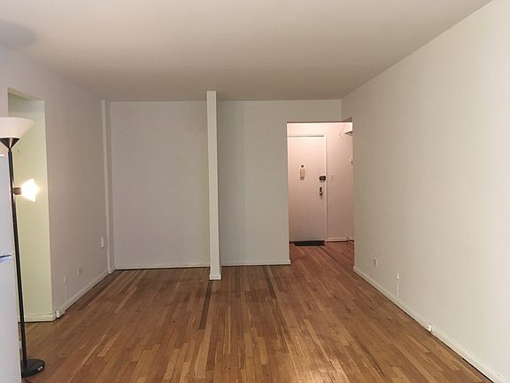 4th image of 54 Orange St APT 3A