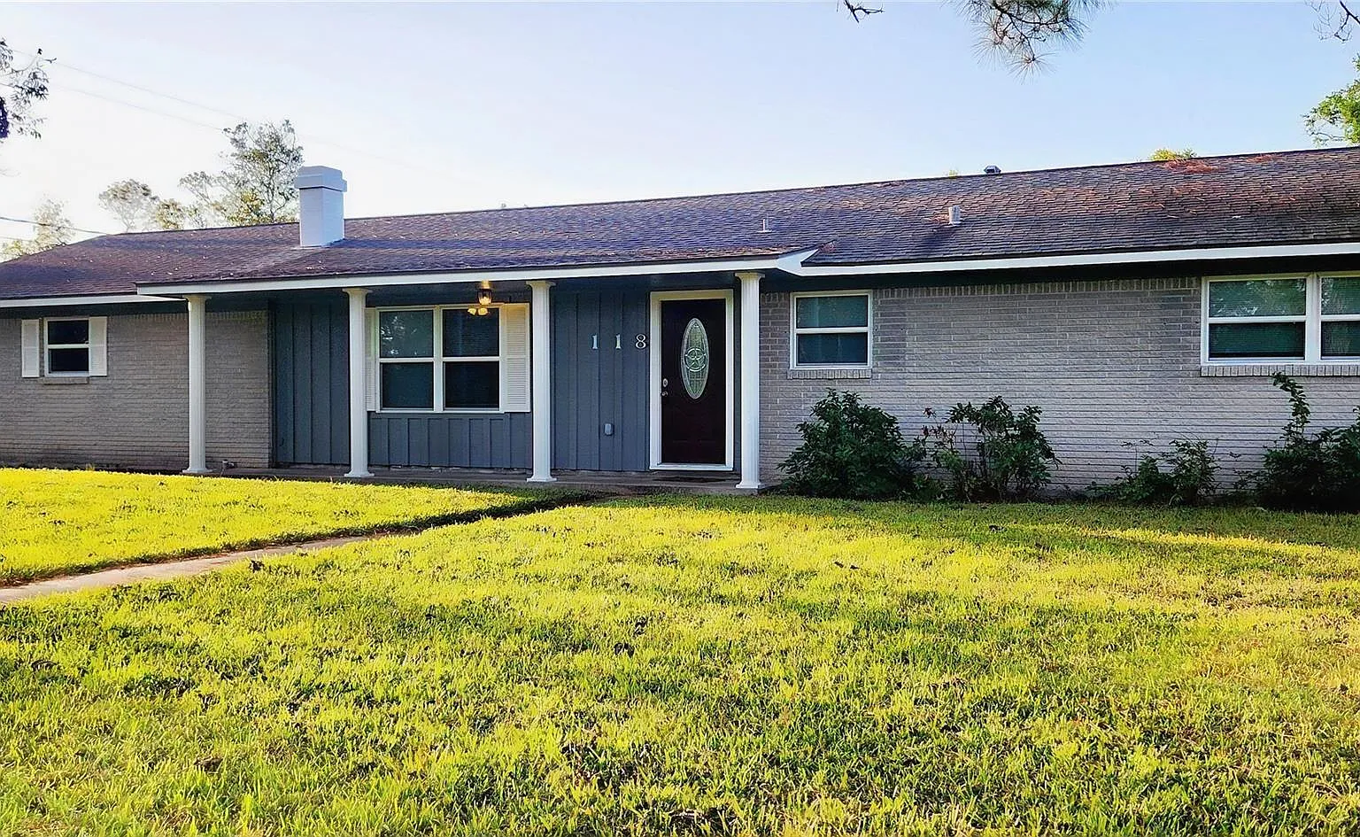 3 bed, 2.0 bath, 1373 sqft, $1,850 — Photo 1