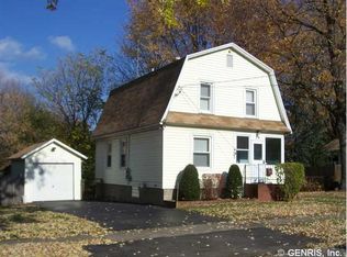 38 Hannahs Ter, Rochester, NY 14612