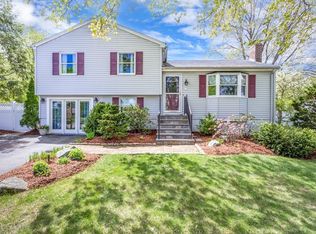8 Meadow Pkwy, Franklin, MA 02038