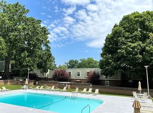 2632 Park Rd APT F, Charlotte, NC 28209