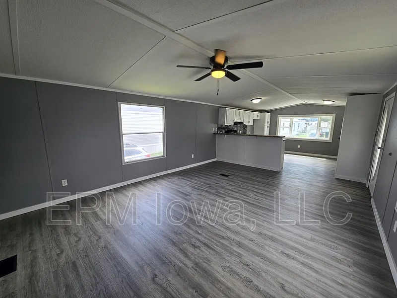 2 bed, 1.0 bath, 750 sqft, $850 — Photo 4