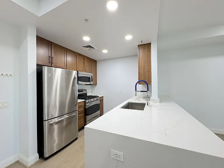 1111 Oronoco St #429 — Photo 11