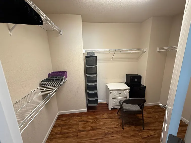 274 Altadena Cir — Photo 29