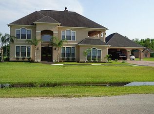 114 Lago Cir, Santa Fe, TX 77517