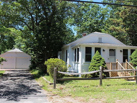 2nd image of 48 Birch St
