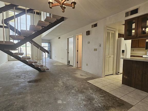 4th image of 5139 N Avenida Primera
