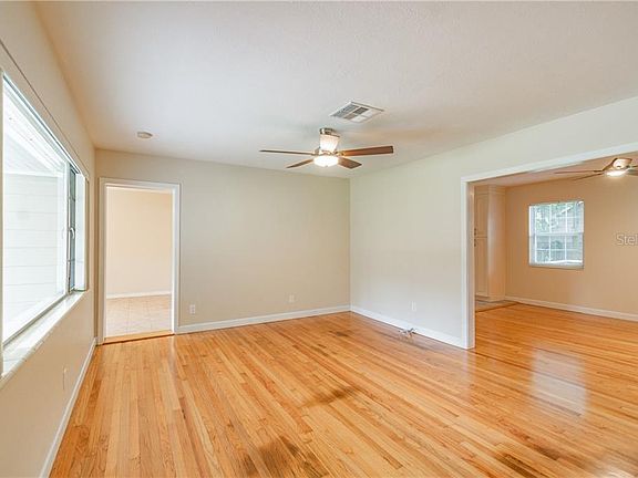 3rd image of 214 S Bradford Ave