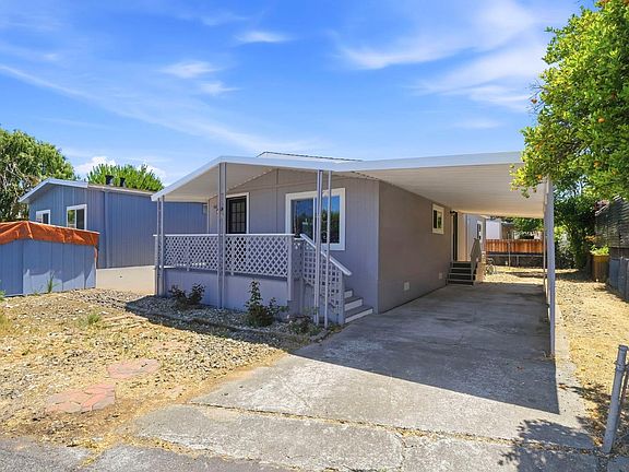 3rd image of 521 San Antonio Way