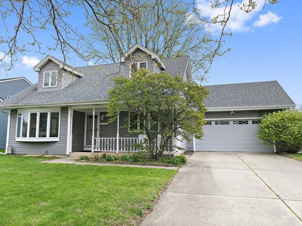 494 Shenandoah Trl, Elgin, IL 60123