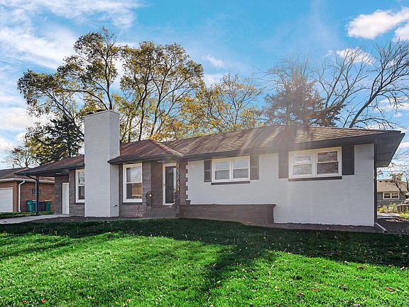 3rd image of 1241 Meadow Dr