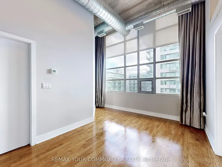 637 Lake Shore Blvd W #504 — Photo 17