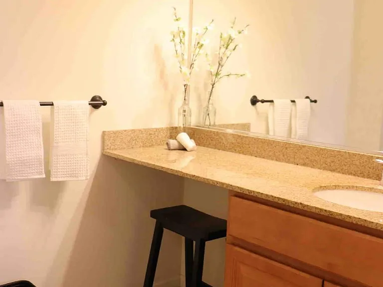 1304 Townhouse Dr — Photo 12