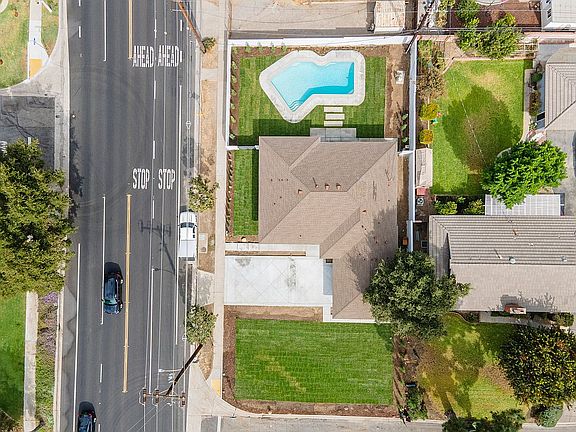 5th image of 1103 La Flora Ln