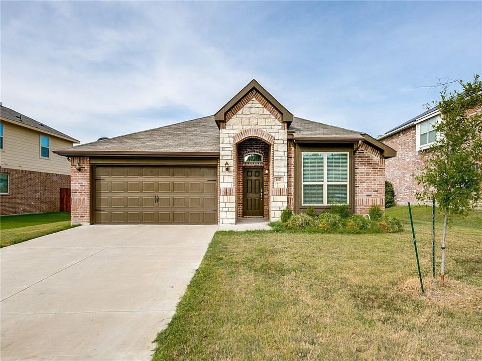 1st image of 1823 Kings Cross Dr