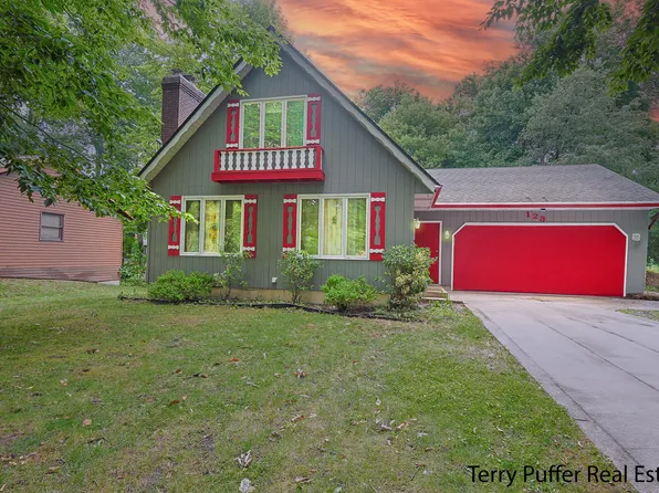 123 Wood Ave, Holland, MI 49424
