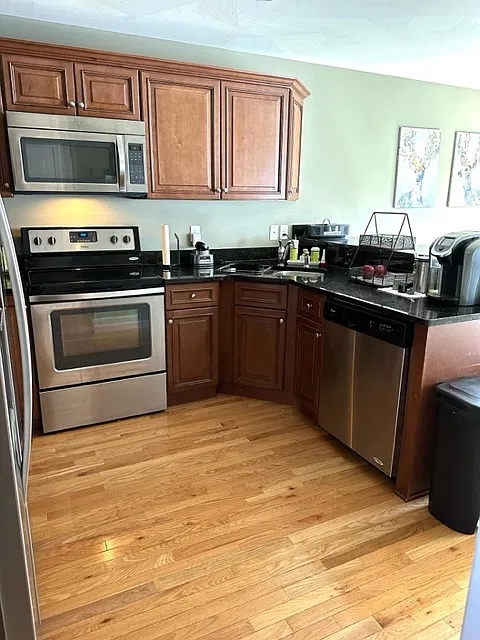 23 Cabernet Dr #4