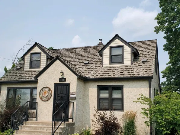 425 3rd St NE, Osseo, MN 55369