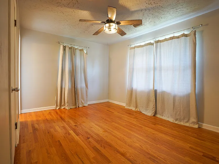10741 Whitehaven Rd — Photo 12