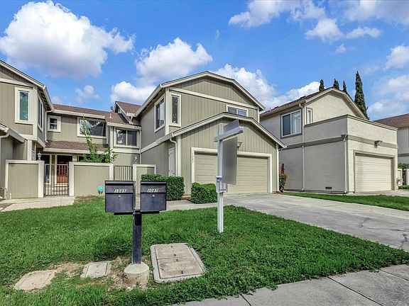 3rd image of 1087 Longshore Dr